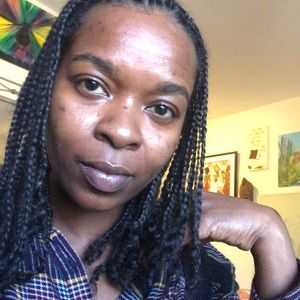 Meet your Posher, Carrie